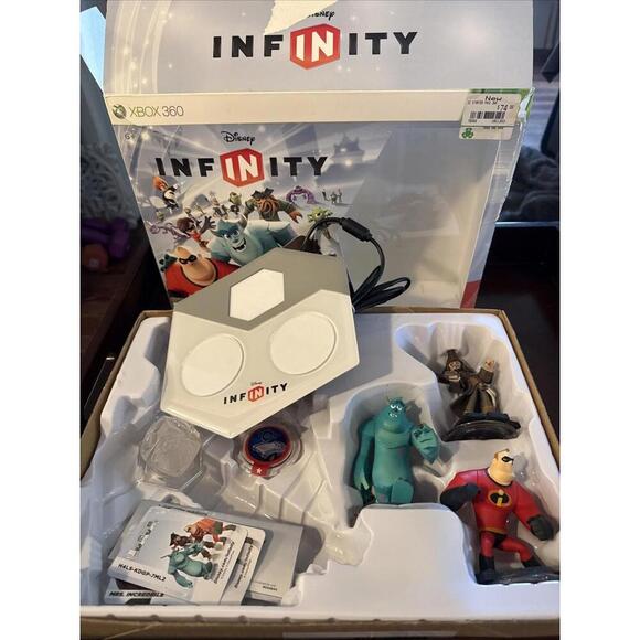 Disney Infinity 3.0 Portal Base And Figures Microsoft Xbox 360. Open Box - Picture 1 of 6